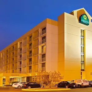 La Quinta By Wyndham Airport/opryland Hotel