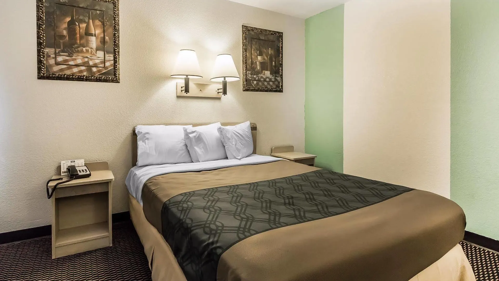 Rodeway Inn Nashville Motel